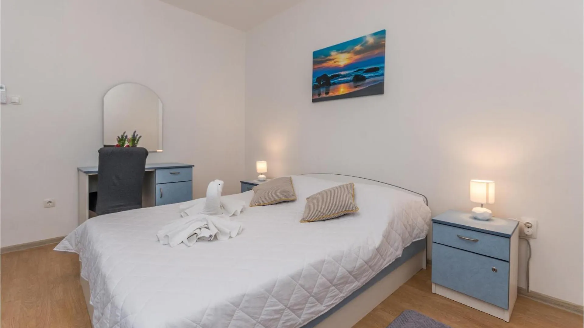 Tinj Gorgeous Home In Polaca With Outdoor Swimming Pool