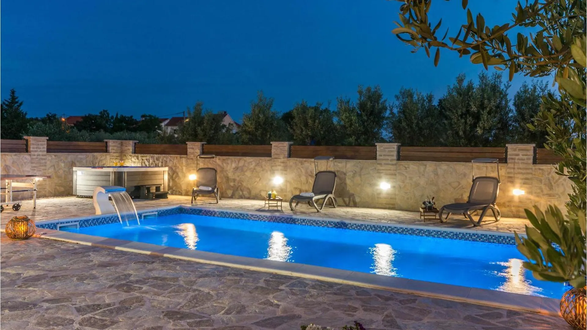 בית נופש Tinj Gorgeous Home In Polaca With Outdoor Swimming Pool קרואטיה